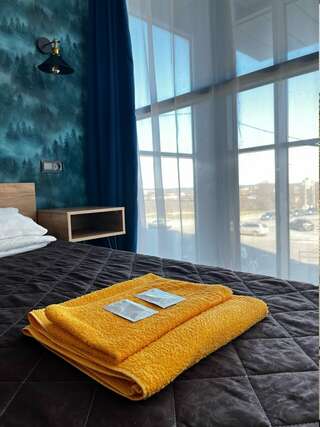 Гостиница  Loft Ptz Петрозаводск Двухместный номер с 1 кроватью или 2 отдельными кроватями и общей ванной комнатой-2